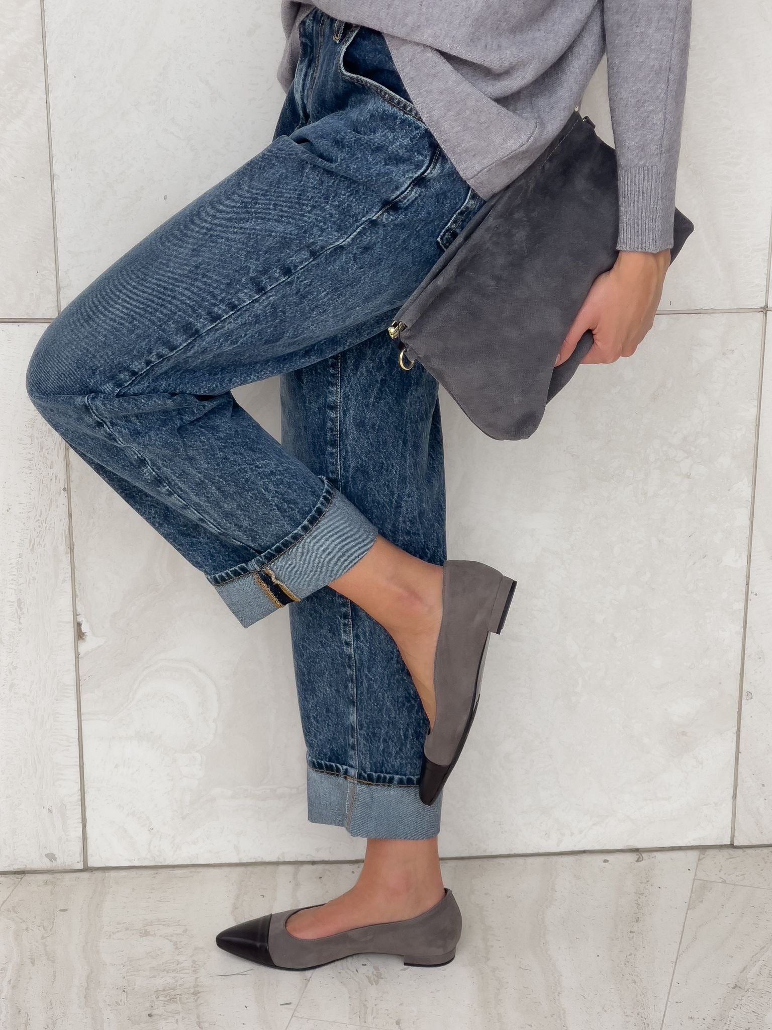 Ballerina  donna in camoscio fango