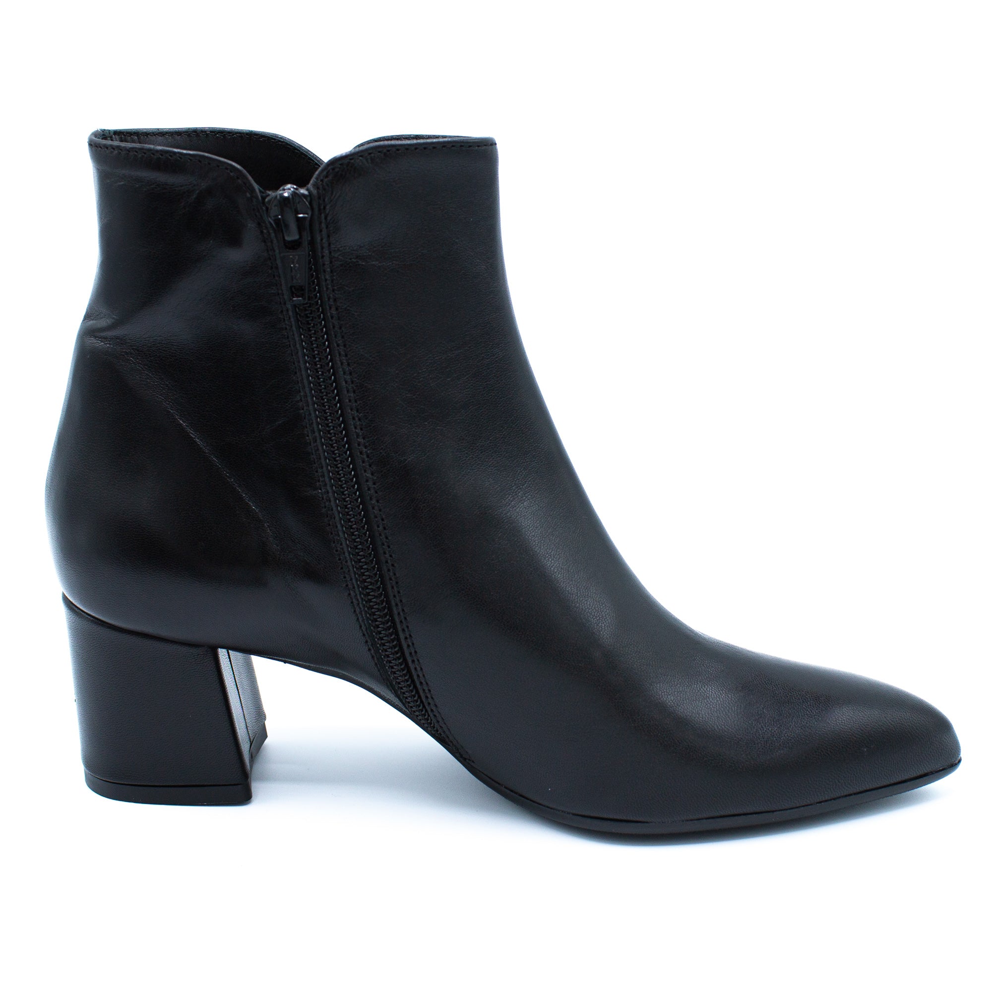 Stivaletto donna in pelle nero