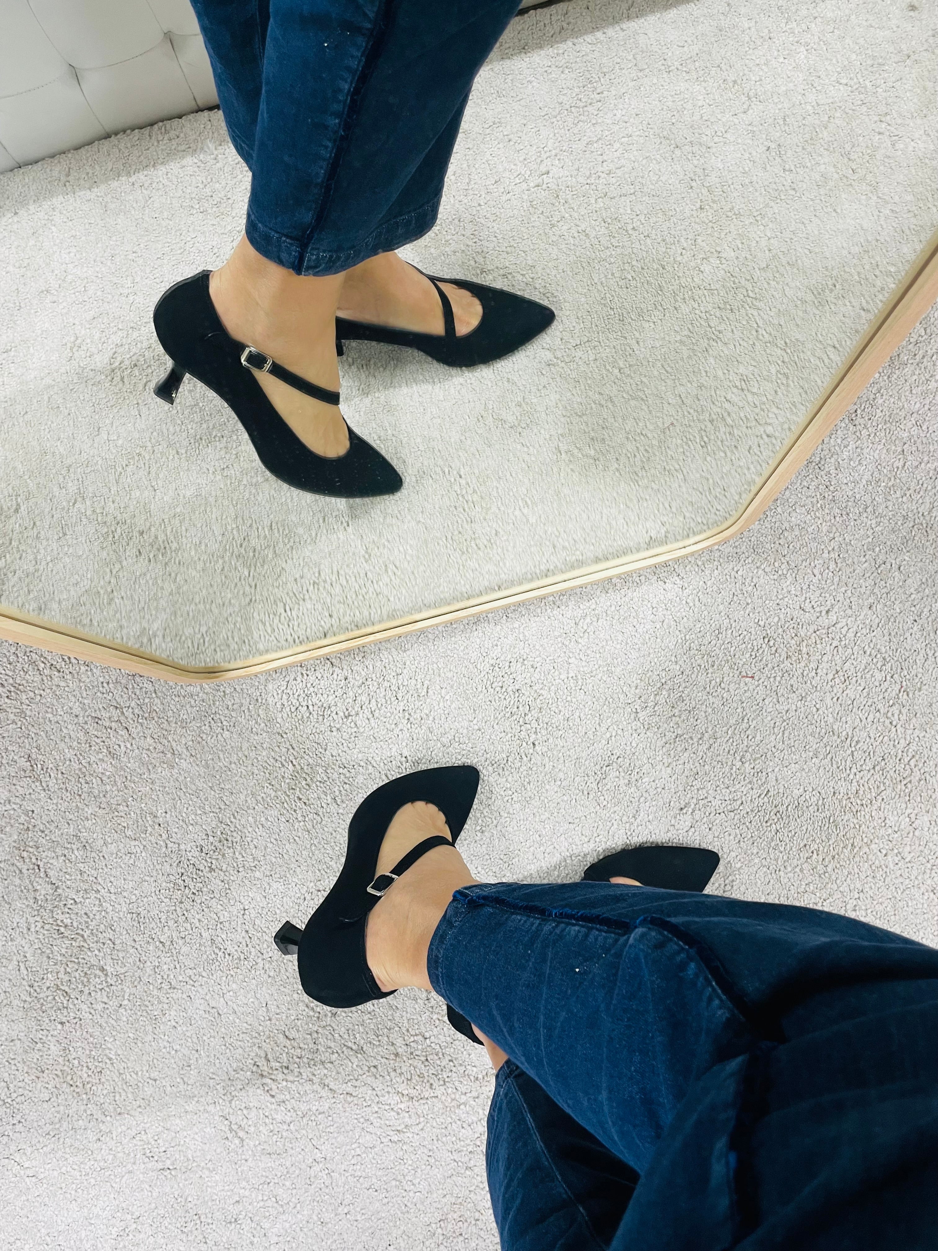 Dècolleté donna nero con cinturino