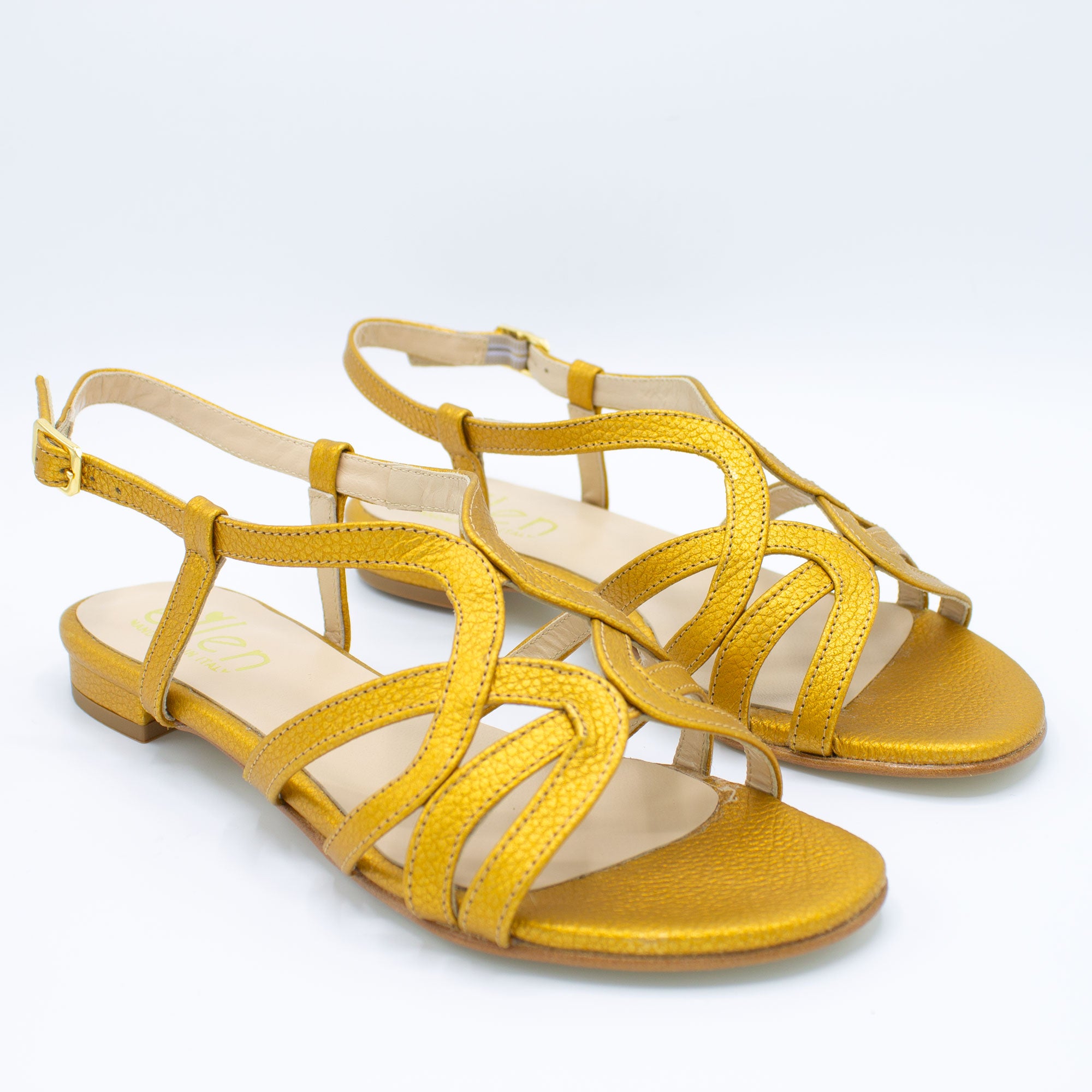 Sandalo donna in pelle martellata color bronzo
