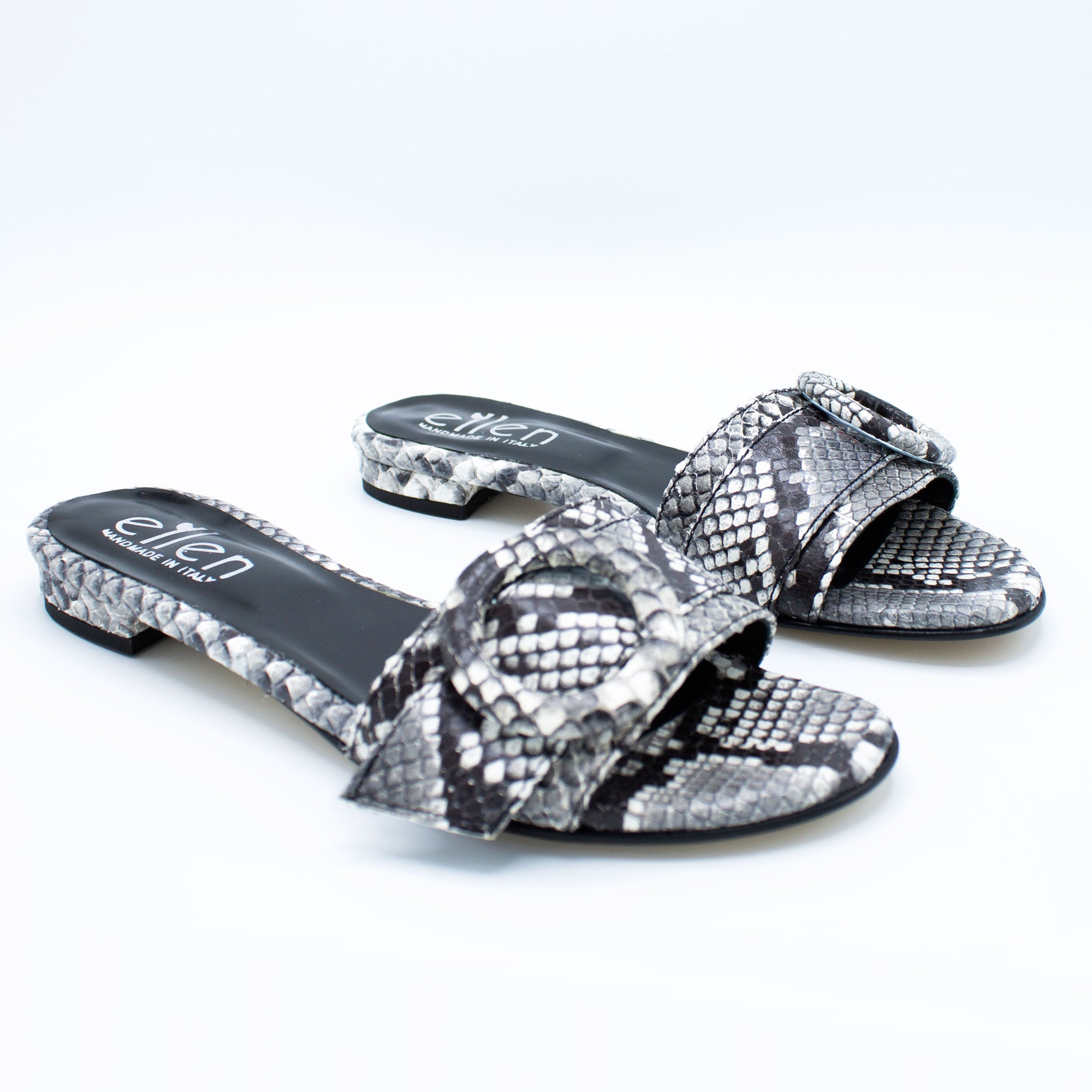 Ciabattina donna in pelle stampato  pitone bianco e nero