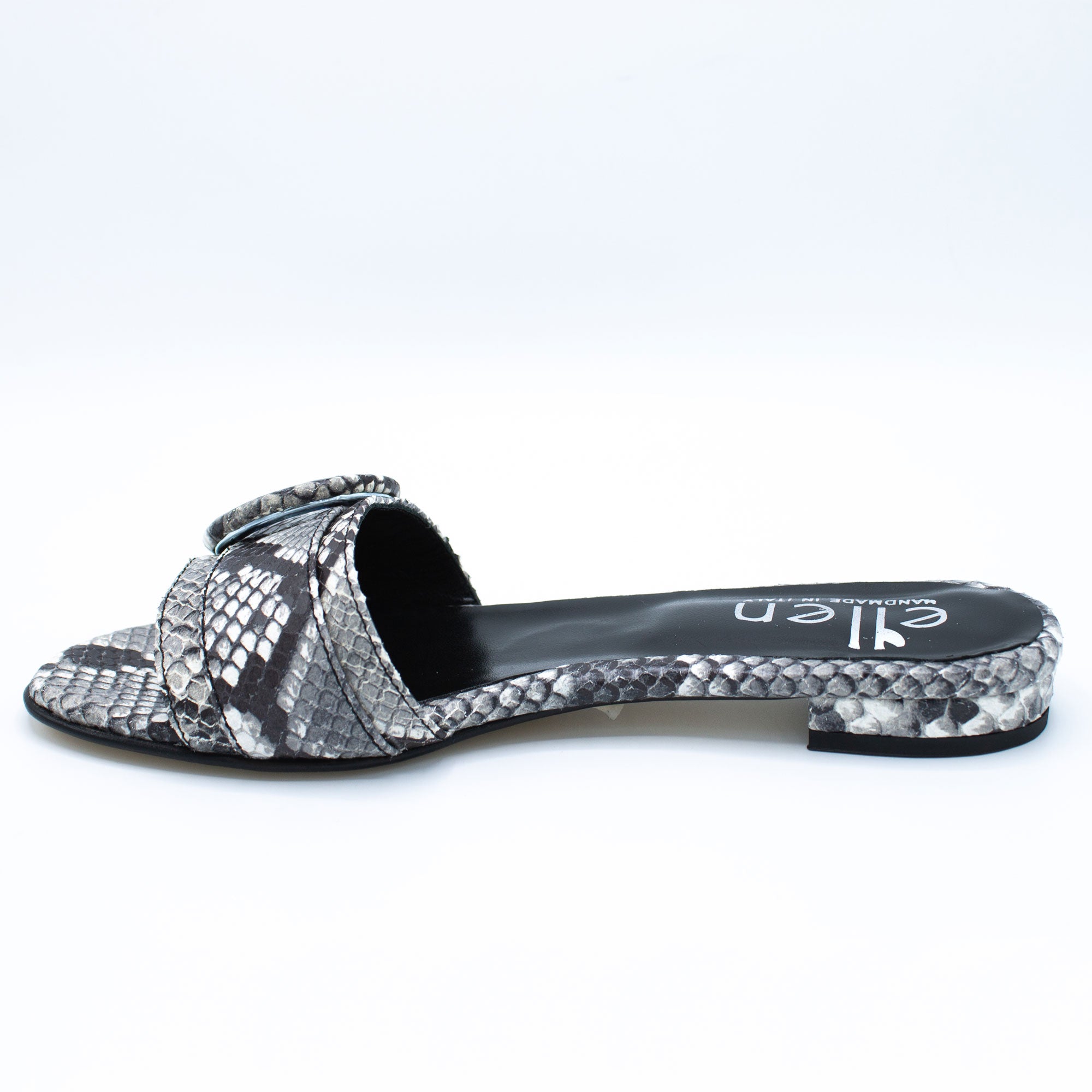 Ciabattina donna in pelle stampato  pitone bianco e nero