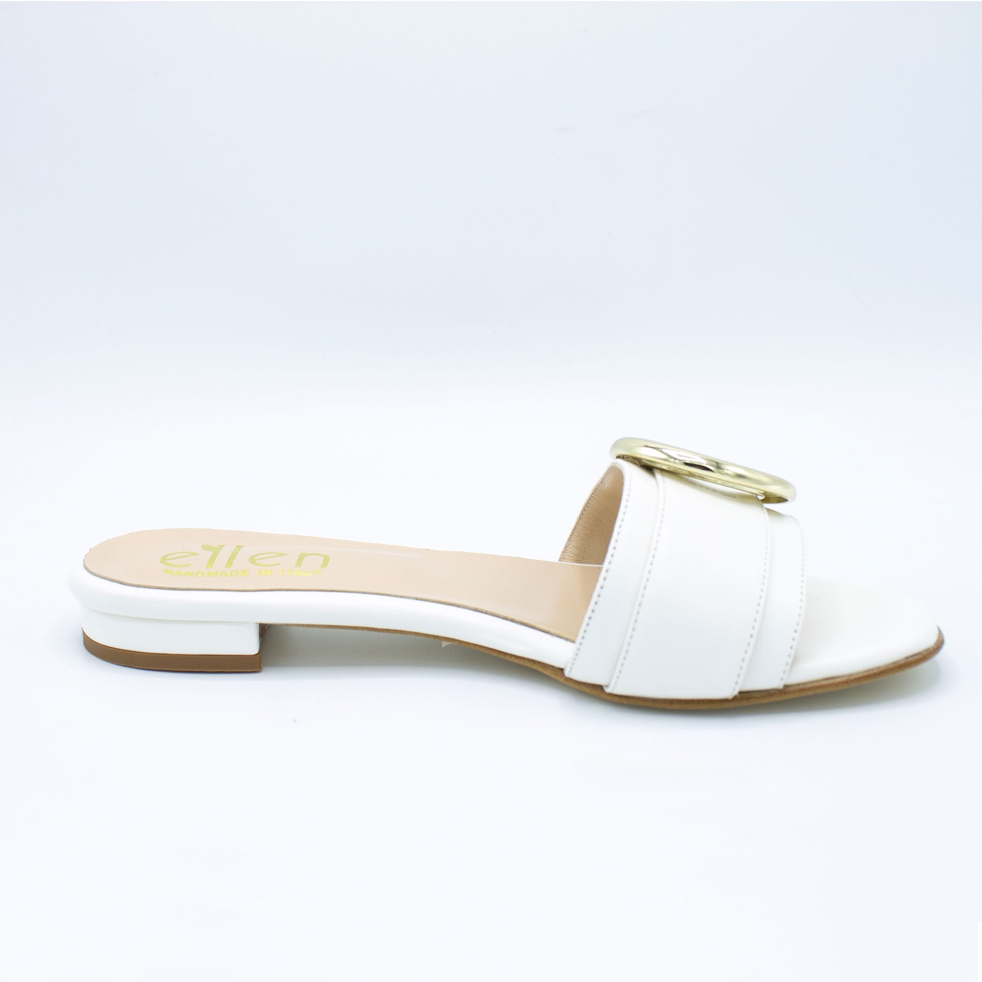 Ciabattina donna in pelle color burro fibbia oro
