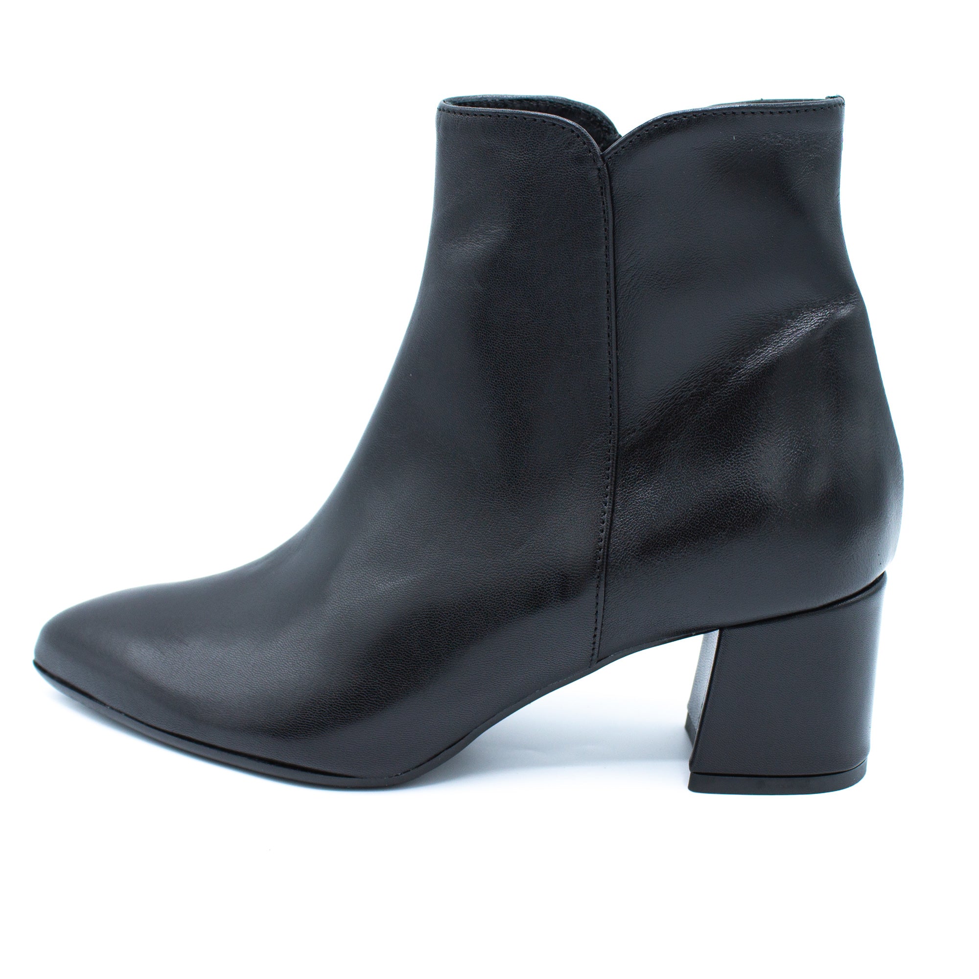 Stivaletto donna in pelle nero