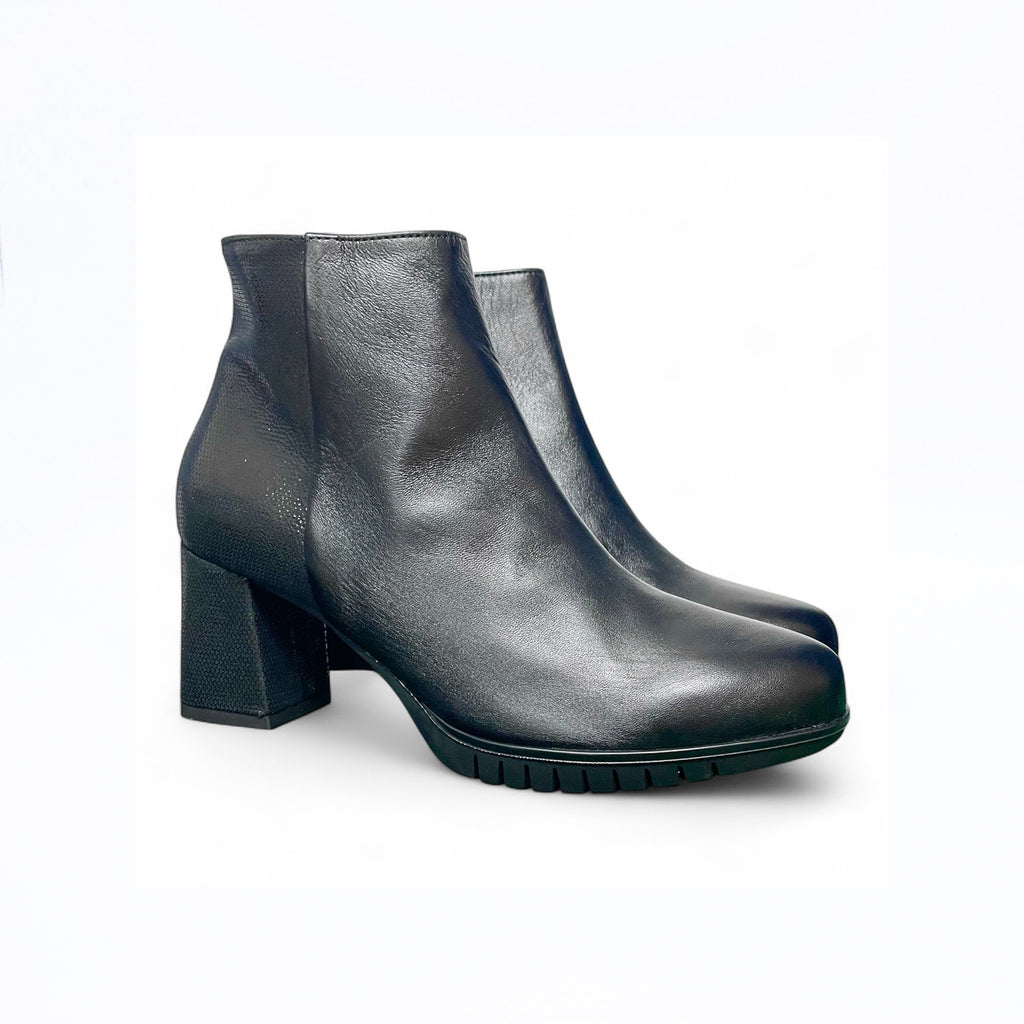 Stivaletto donna in pelle nero