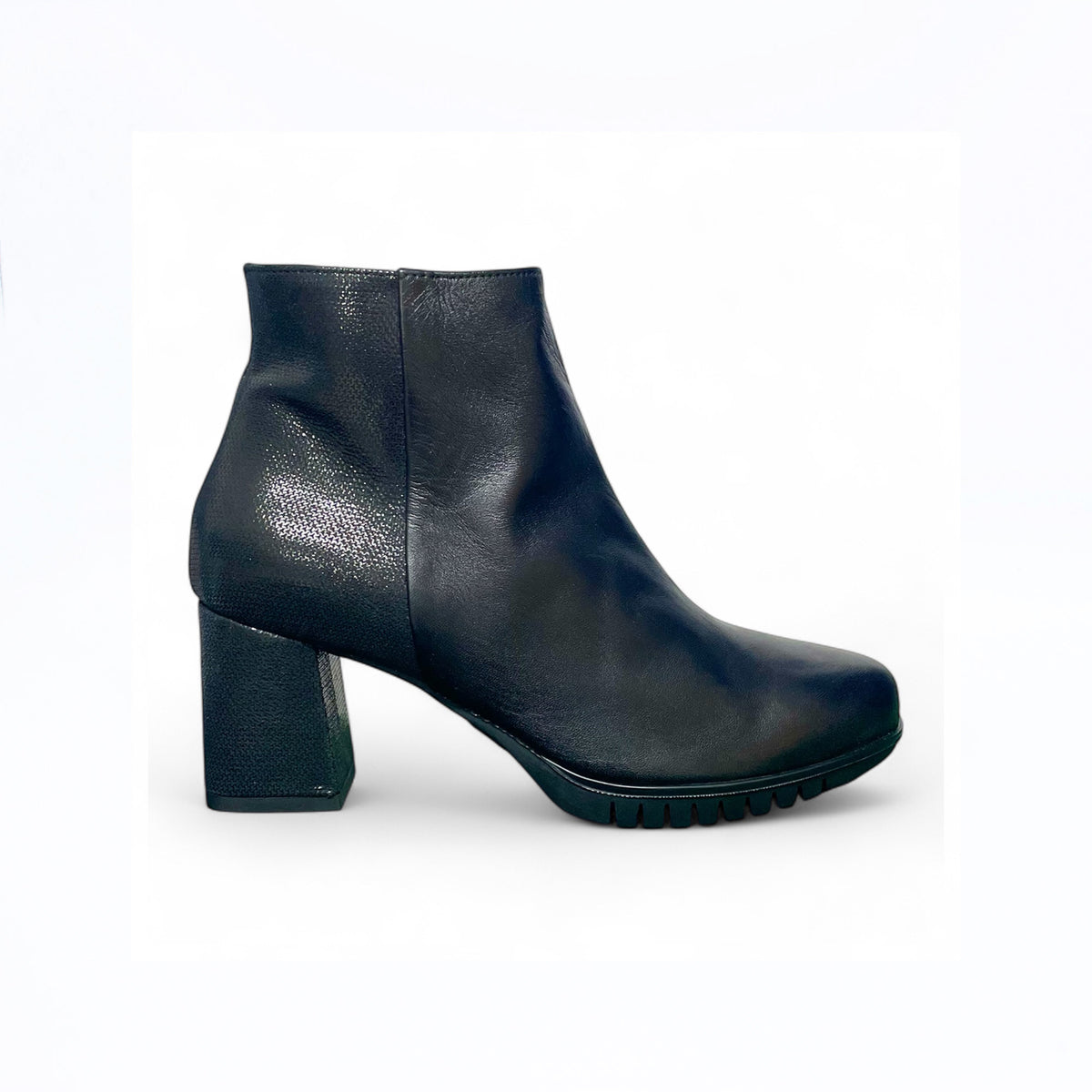 Stivaletto donna in pelle nero