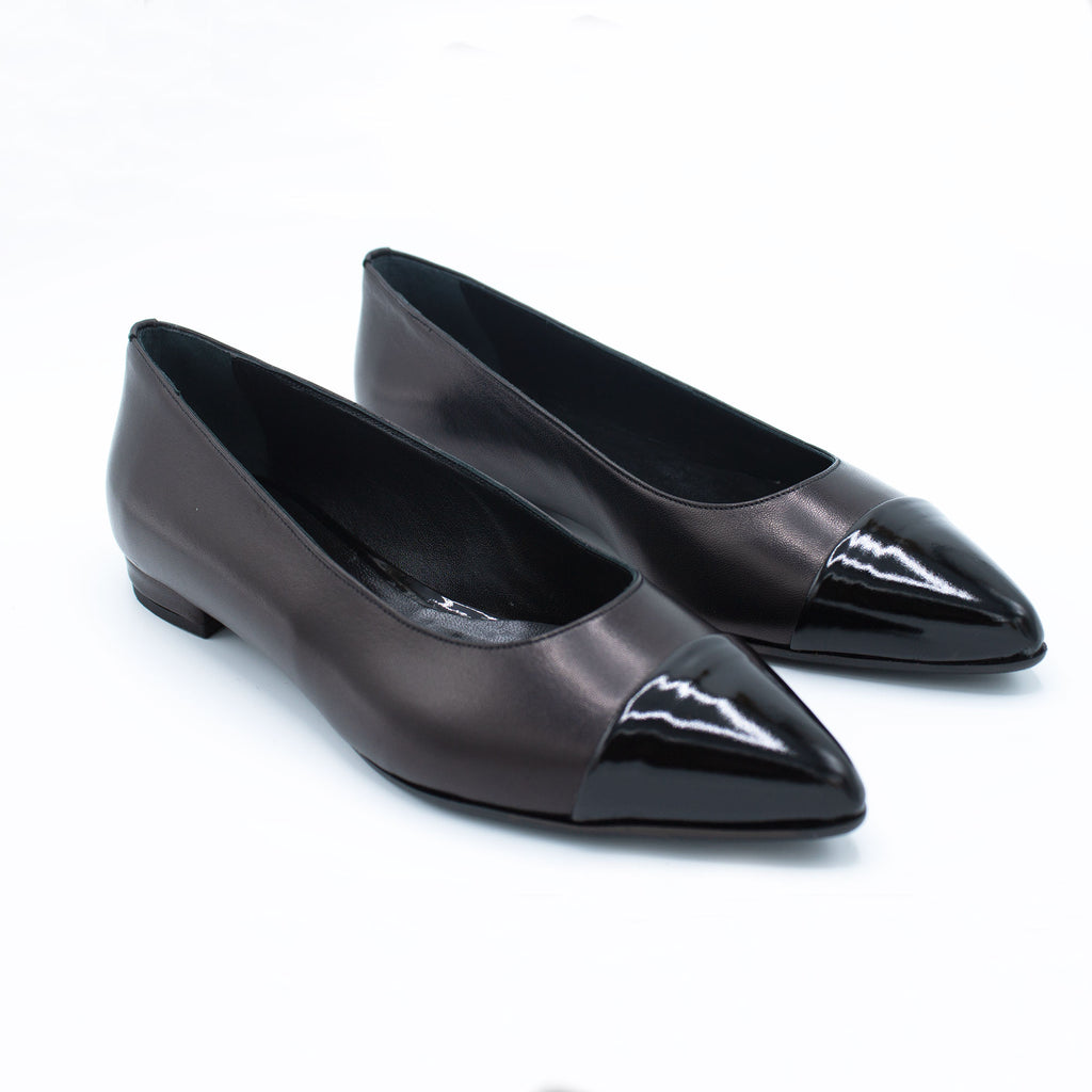 Ballerina nera in pelle