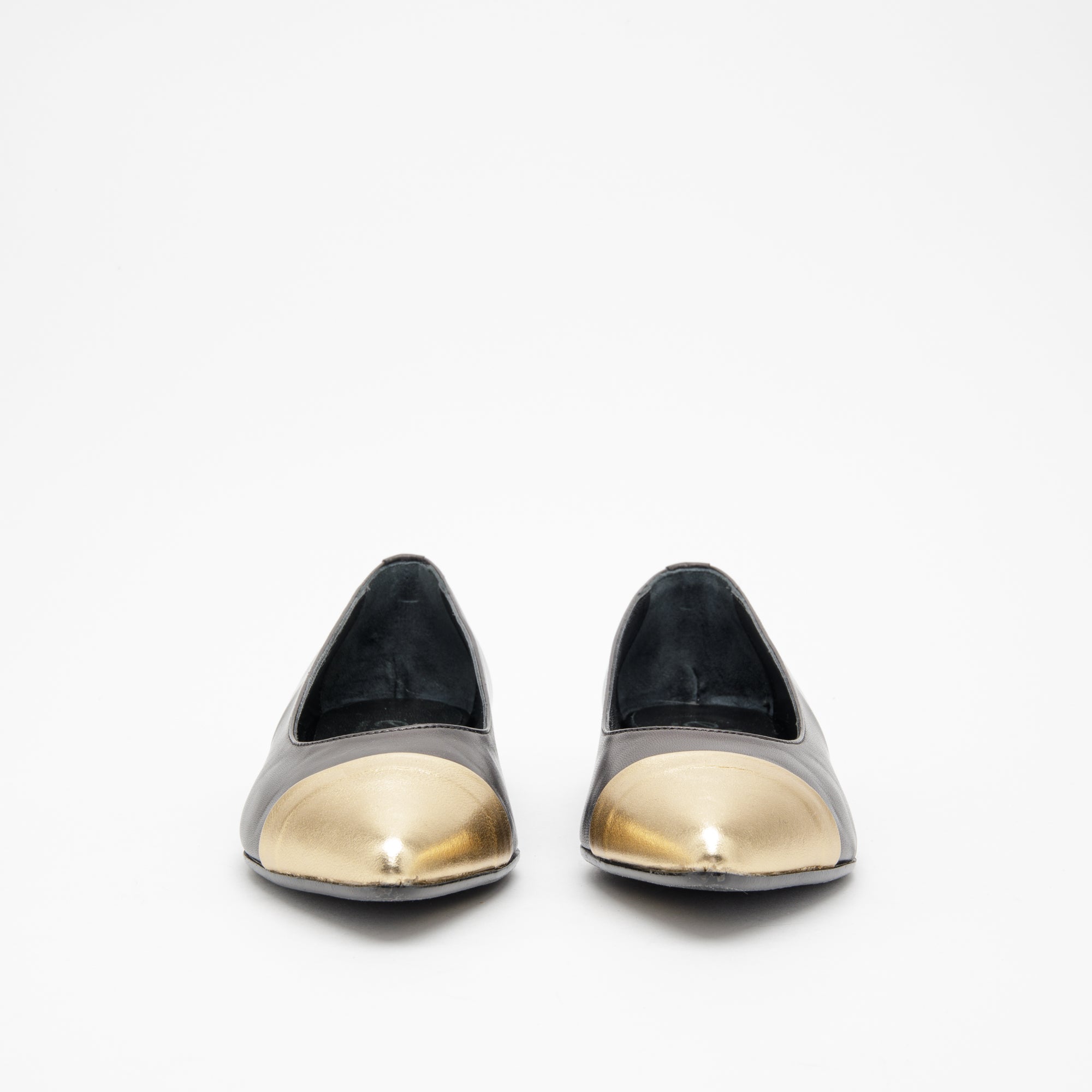 Ballerina nera in pelle