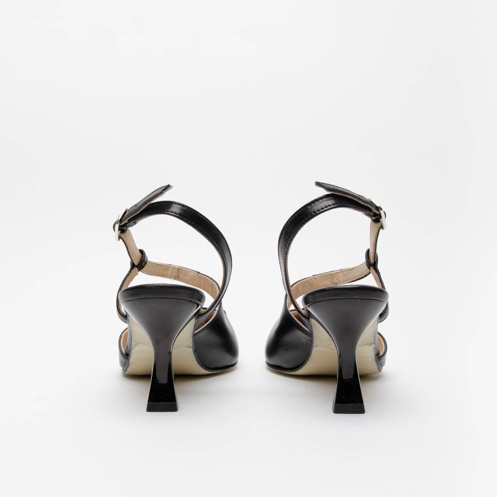 Slingback in pelle nero